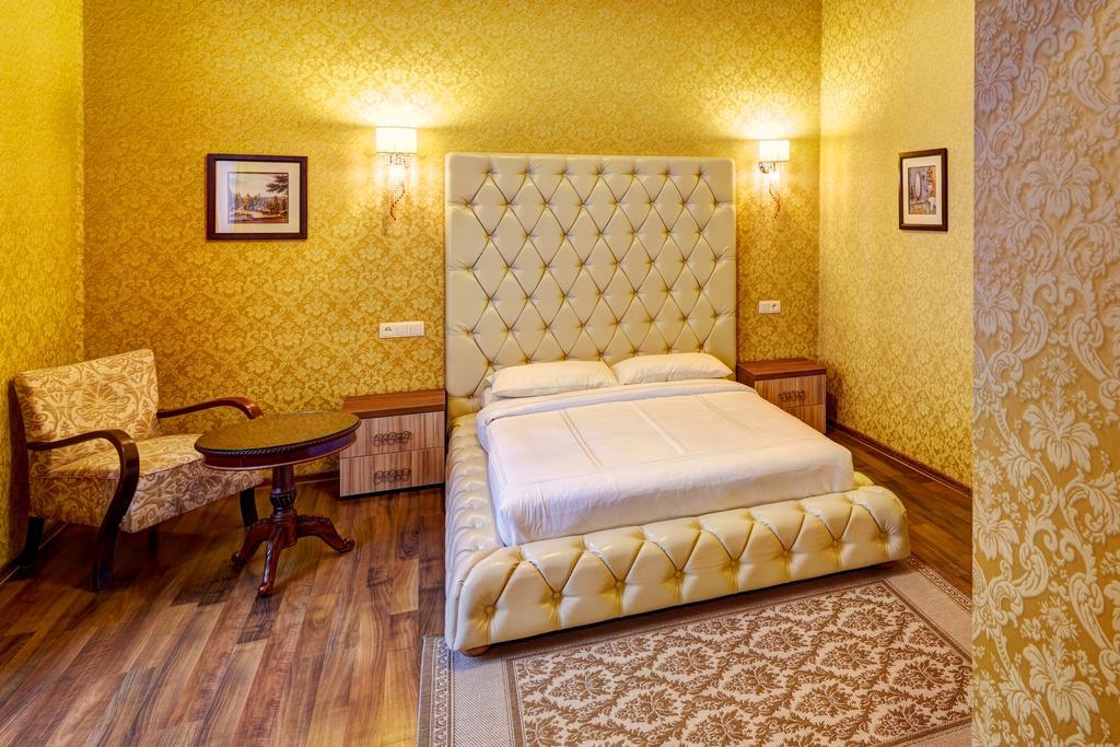 Lviv Apartments Стая снимка